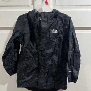 Black The North Face Hybent raincoat 4t